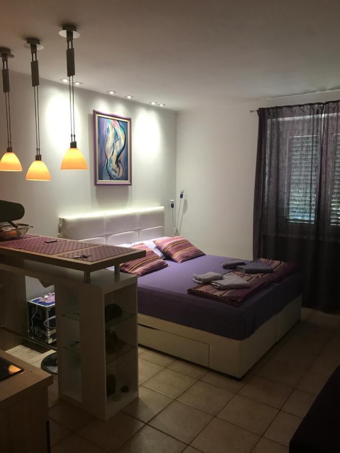 Studio Apartment Yess ,Split Exterior foto